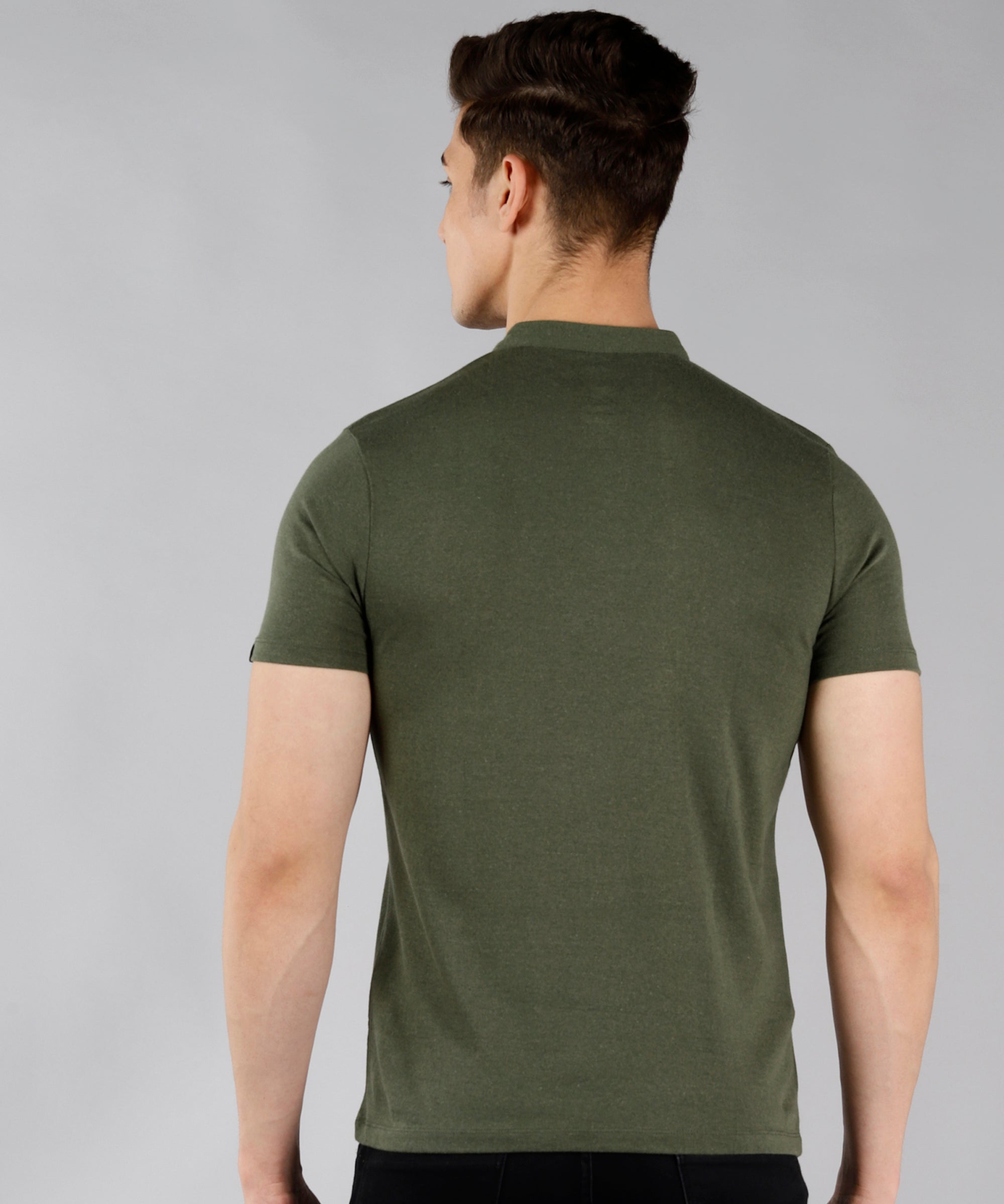 Men's Dark Olive Green Solid Mandarin Collar Slim Fit Half Sleeve Cotton T-Shirt