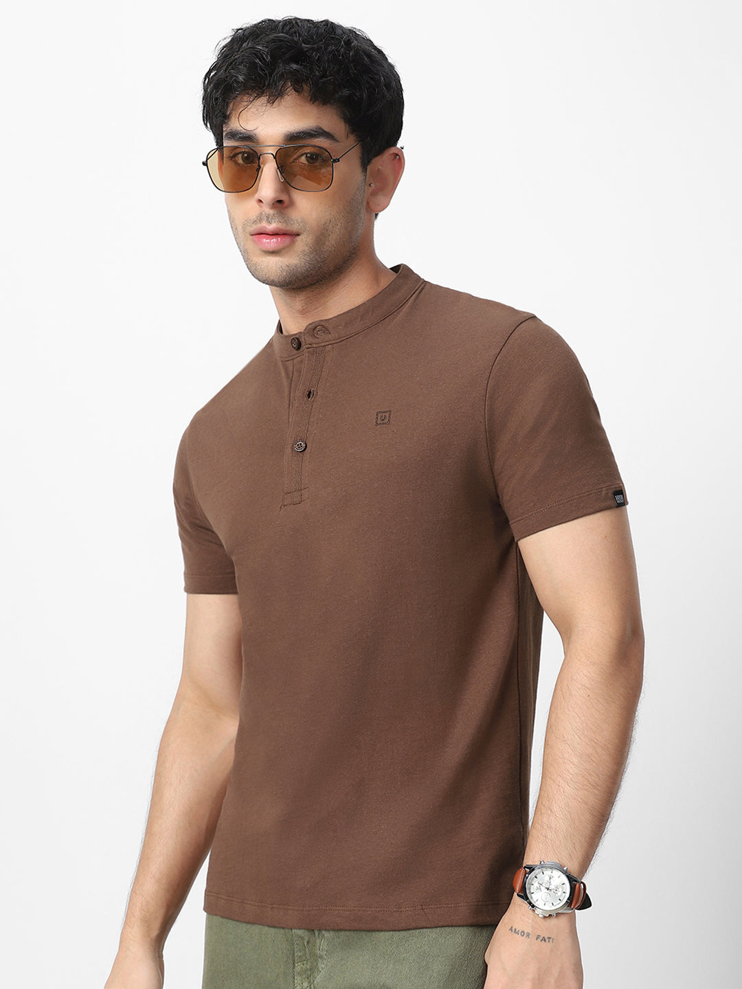 Men's Cocoa Brown Solid Mandarin Collar Slim Fit Half Sleeve Cotton T-Shirt