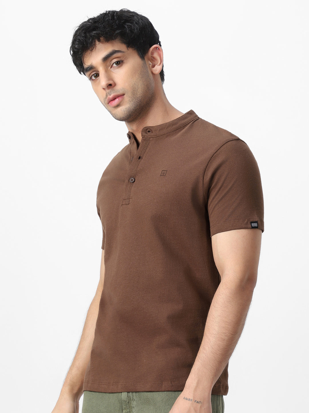 Men's Cocoa Brown Solid Mandarin Collar Slim Fit Half Sleeve Cotton T-Shirt