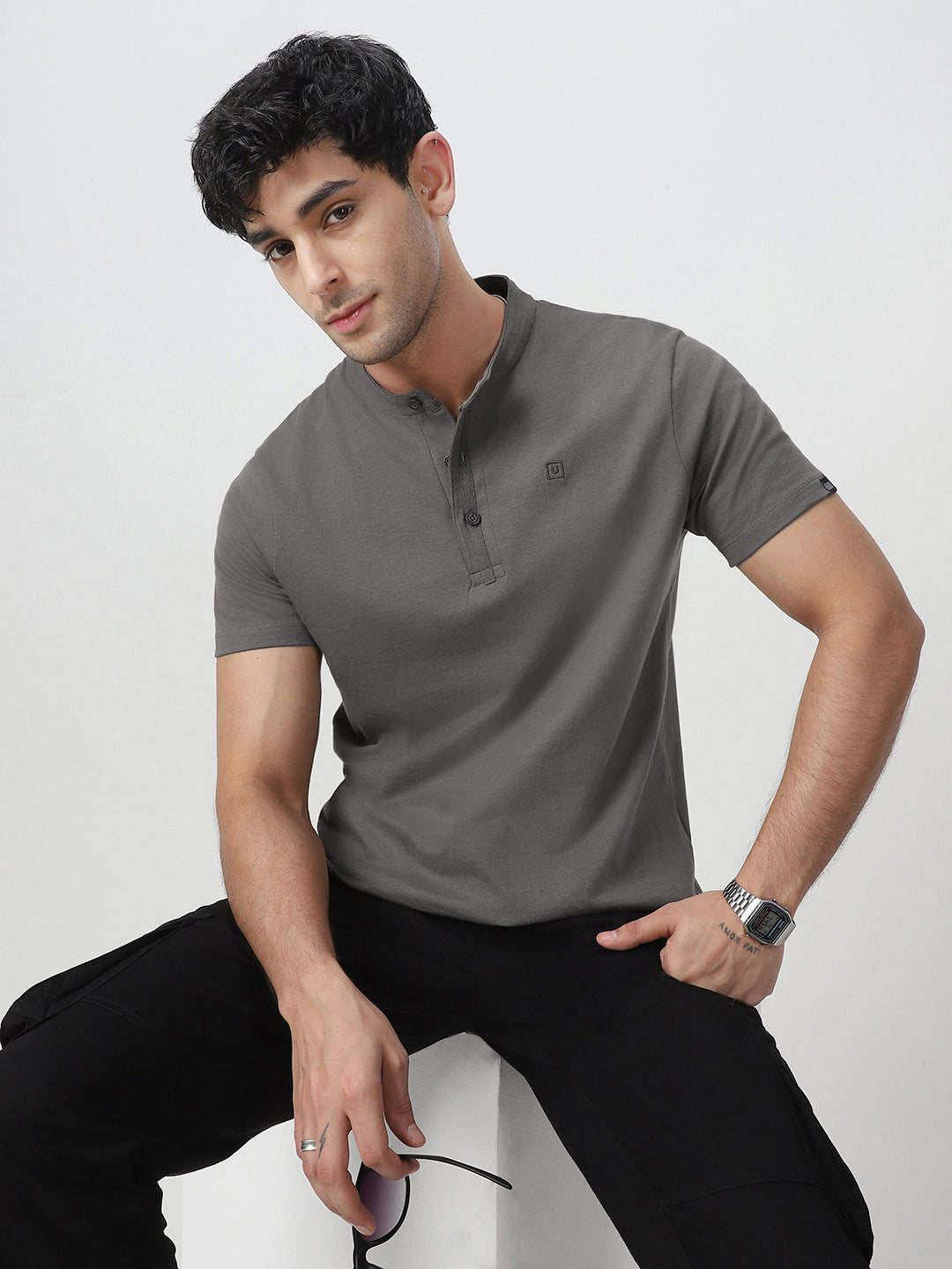 Men's Dark Grey Solid Mandarin Collar Slim Fit Half Sleeve Cotton T-Shirt