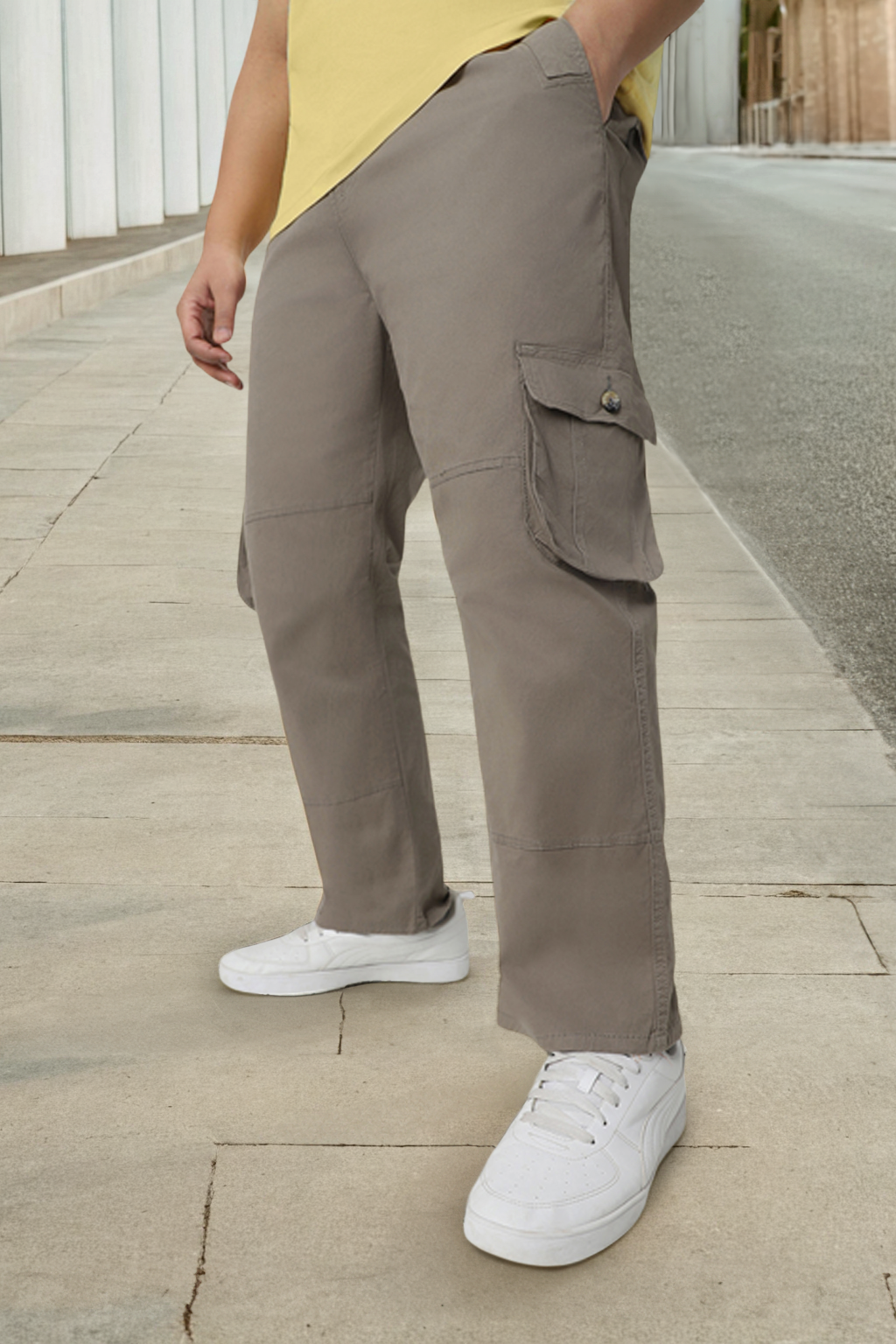 Plus Men's Grey Regular Fit Solid Cargo Chino Pant with 6 Pockets