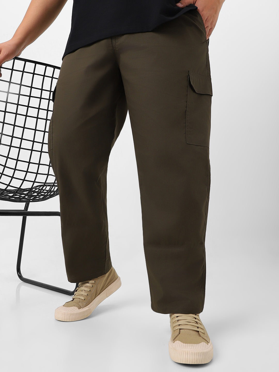 Plus Men's Dark Olive Regular Fit Solid Cargo Chino Pant with 6 Pockets