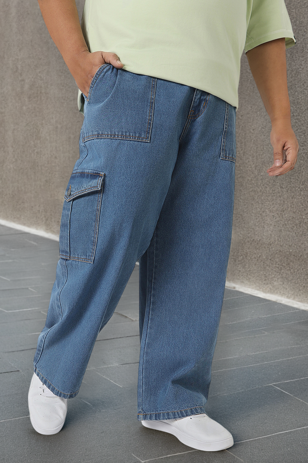 Plus Men's Light Blue Loose Fit Cargo Jeans with 6 Pockets Non-Stretchable