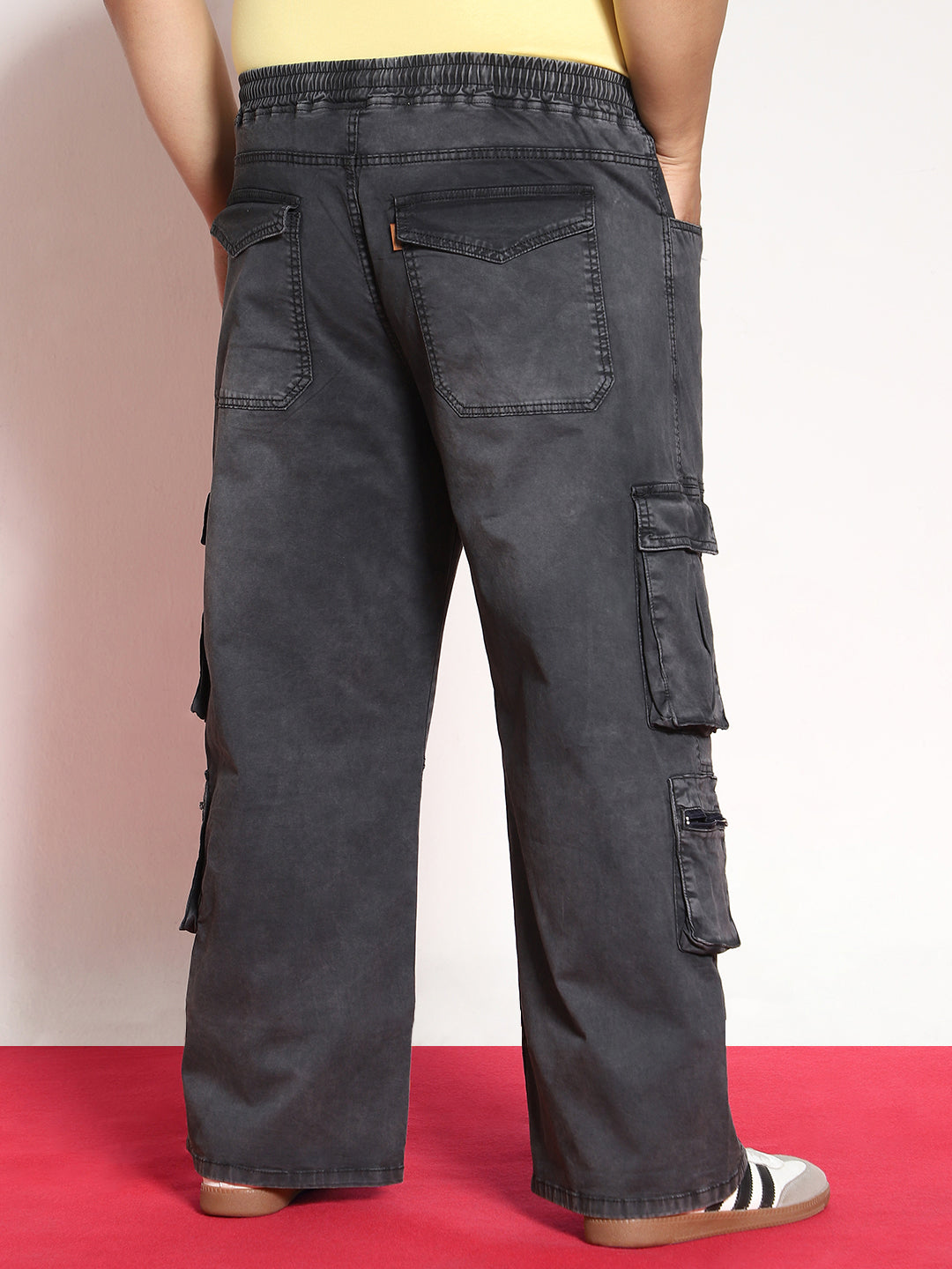 Plus Men's Black Loose Baggy Fit Travel Cargo Jeans With 8 Pockets Stretchable