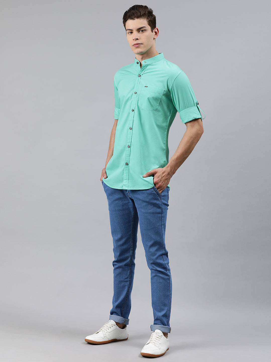 Men Turquoise Blue Slim Fit Solid Casual Shirt