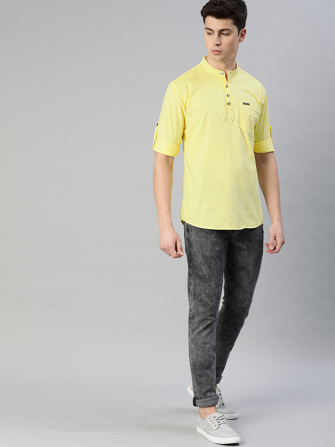 Men Yellow Slim Fit Solid Casual Shirt