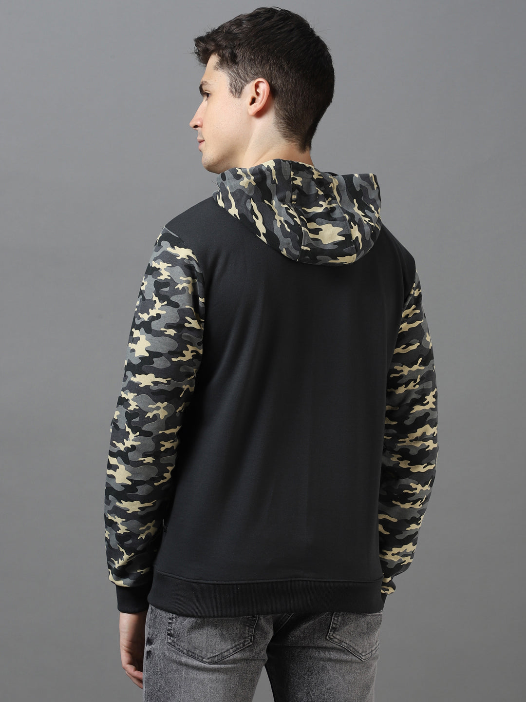 Men's Grey Cotton Camouflage Printed Hooded Neck Sweatshirt