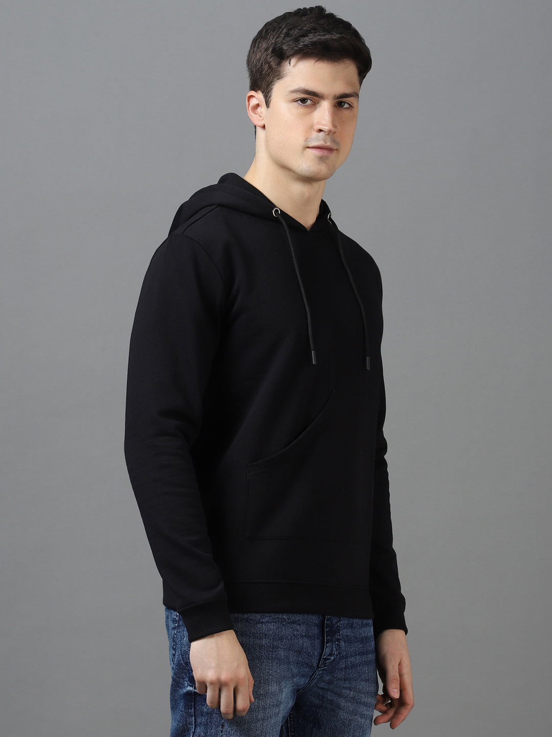 Men's Black Cotton Solid Hooded Neck Sweatshirt
